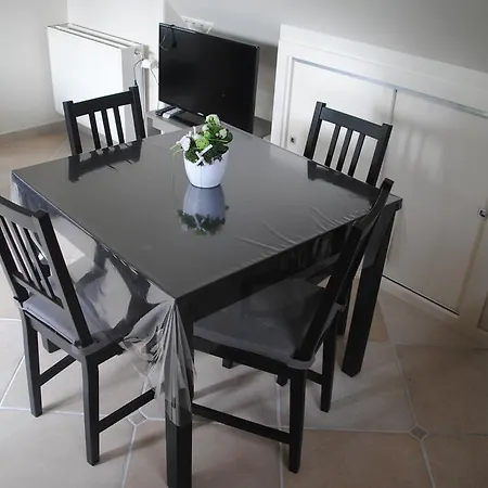 Au Grenier Des Coccinelles Pecq